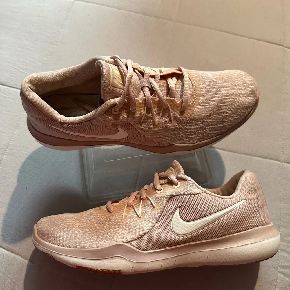 Nike Women's Beige and White Sneakers - Picture 5 of 11